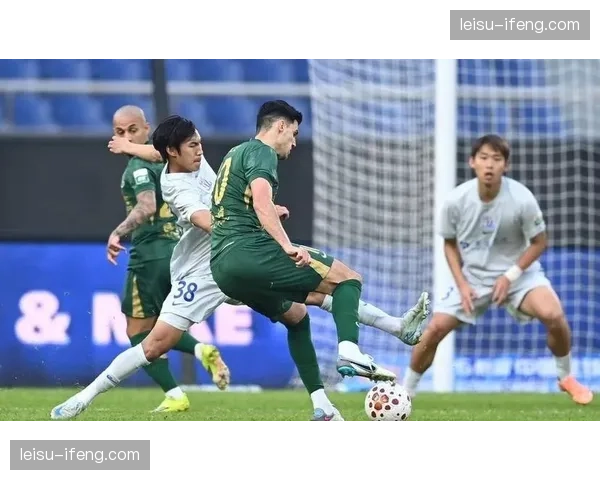 申花边路突击战术明确 马纳法特谢拉速度冲击三中卫防线